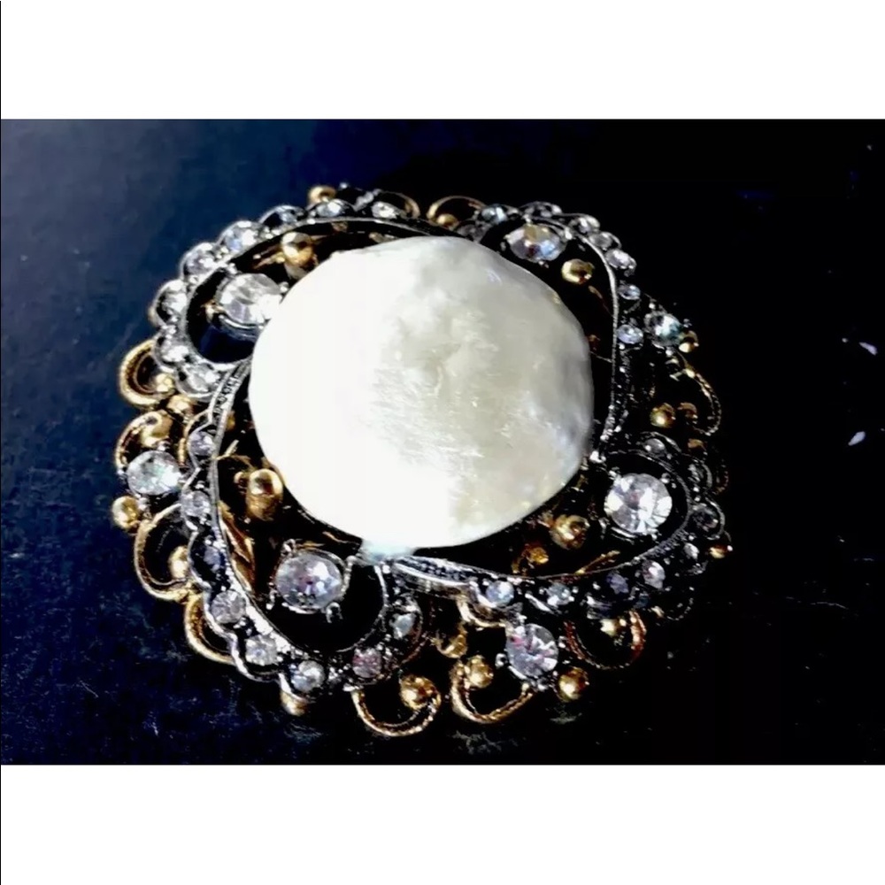 "ART" BROOCH 1960 gold tone baroque pearls 1-3/4"